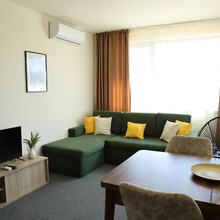 Blue Horizon Family Suite - Top Floor Sea View *