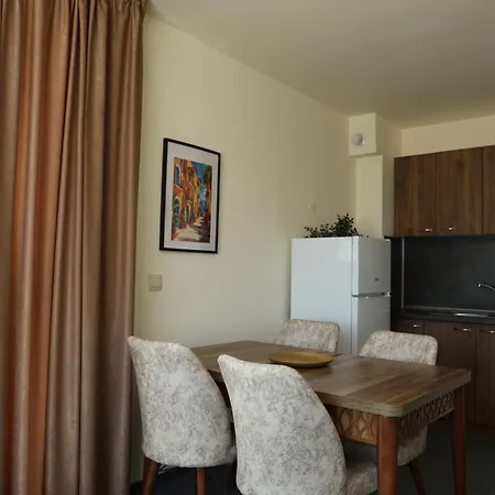 Blue Horizon Family Suite - Top Floor Sea View *
