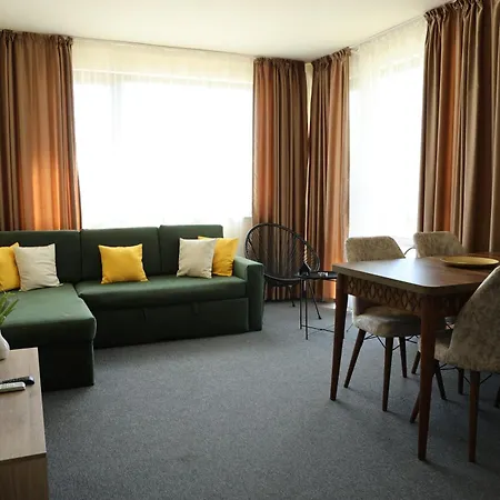 Blue Horizon Family Suite - Top Floor Sea View شقة
