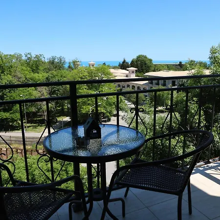 Blue Horizon Family Suite - Top Floor Sea View * سينتس قسطنطين وهيلينا